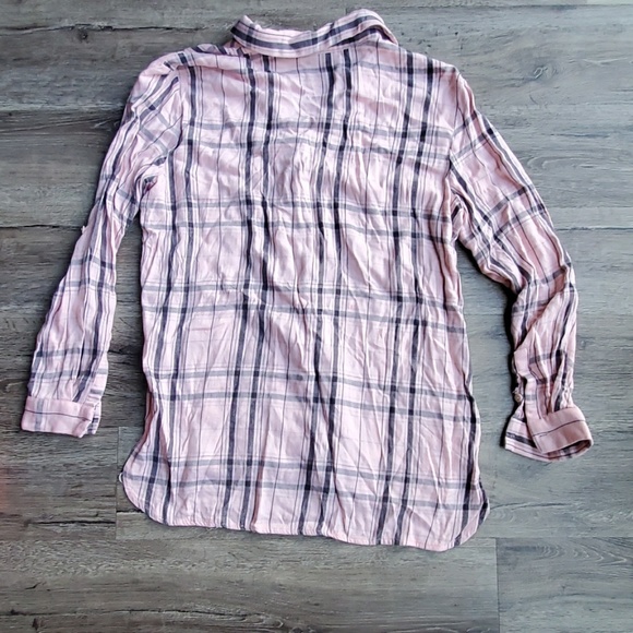 Chelsea & Theodore Plaid Flannel - Picture 4 of 5